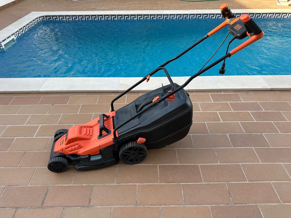 Corta Relva Black & Decker 1600W 38cm