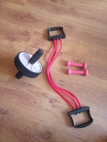 Zestaw sprzętu sportowego siłowego ćwiczenia ciężarki koło taśma