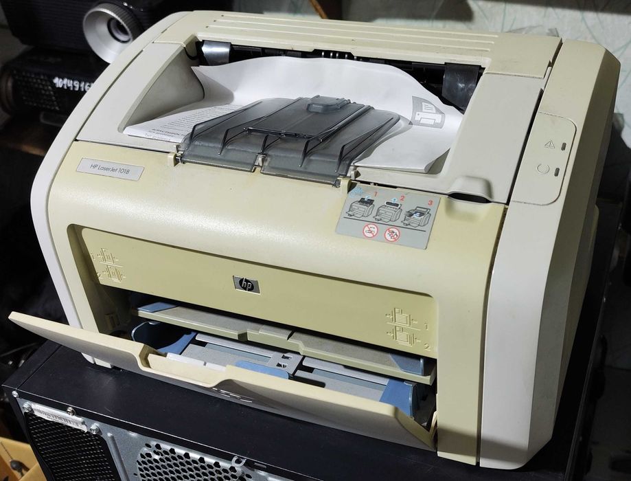 Лазерний принтер HP LaserJet 1018-1020