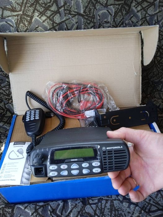 Радіостанція автомобільна Motorola