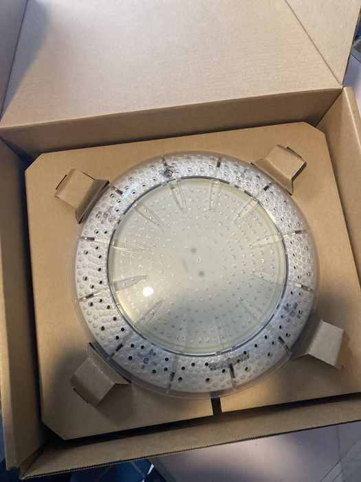 Basenowa lampa led
