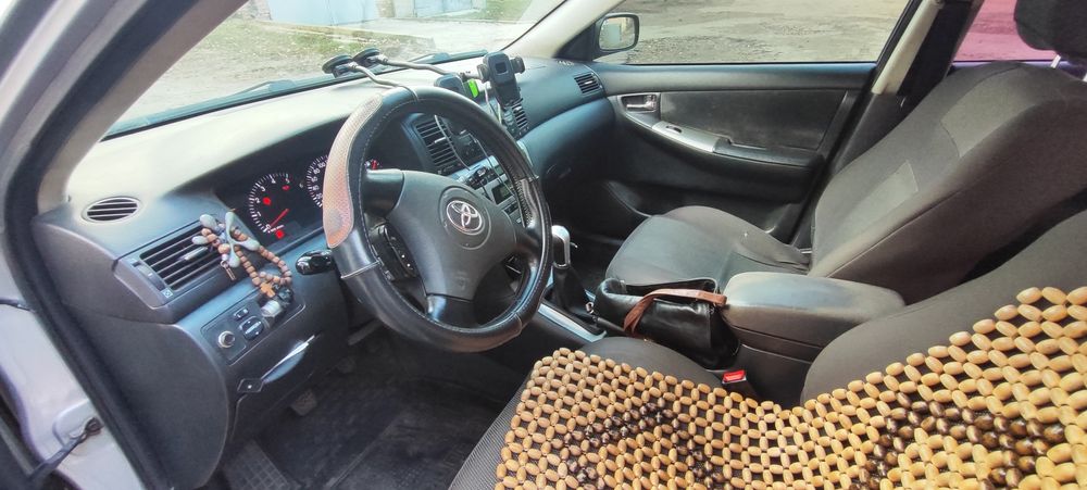 Продам автомобіль Toyota Corolla 120 універсал