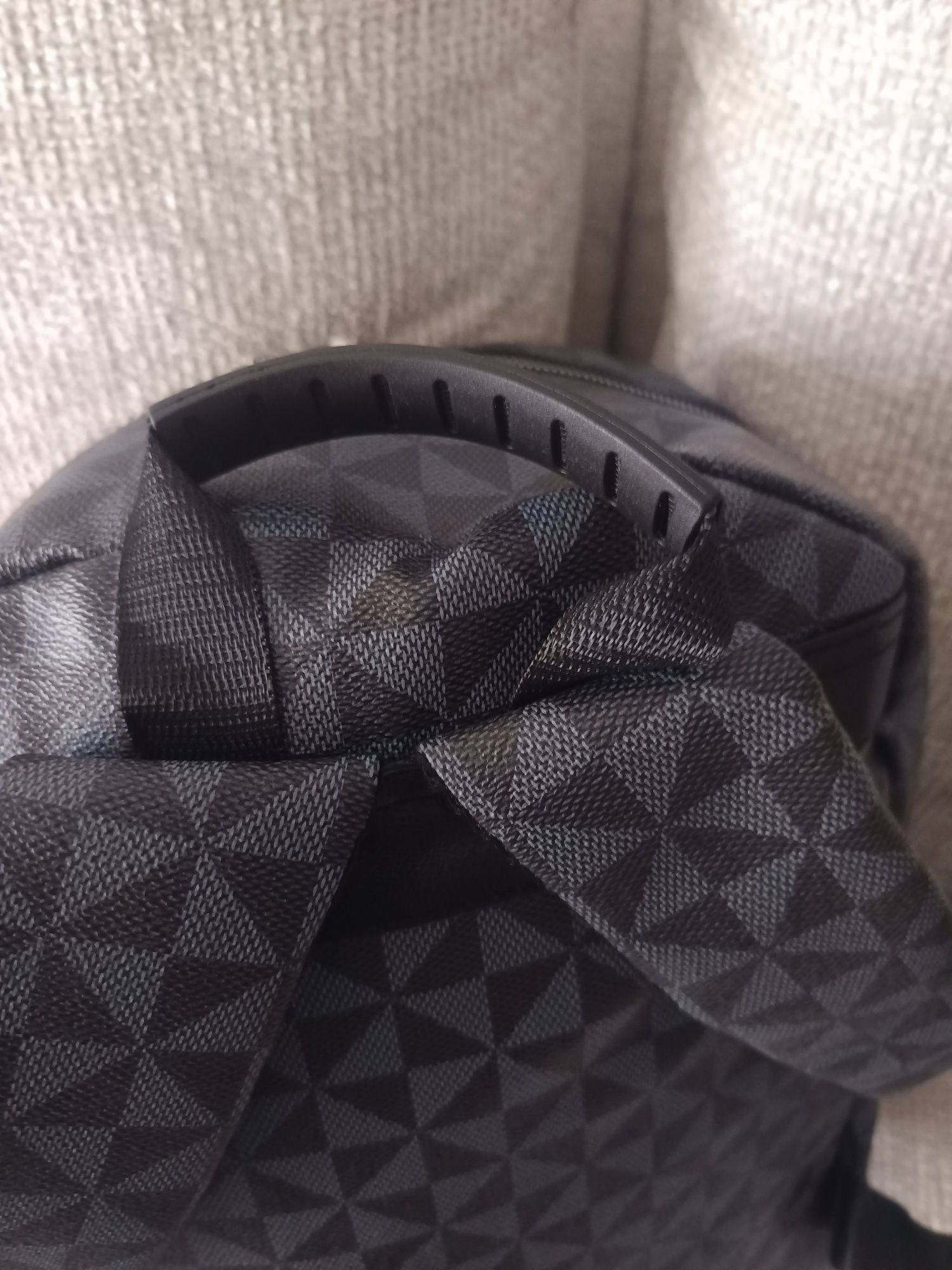Mochila Nova  -  cinzenta e preta (estrear)