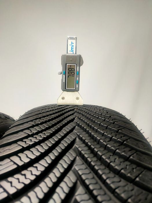 Opony 215/65R17 zima 215/65/17 MICHELIN (osobowe) OO13211