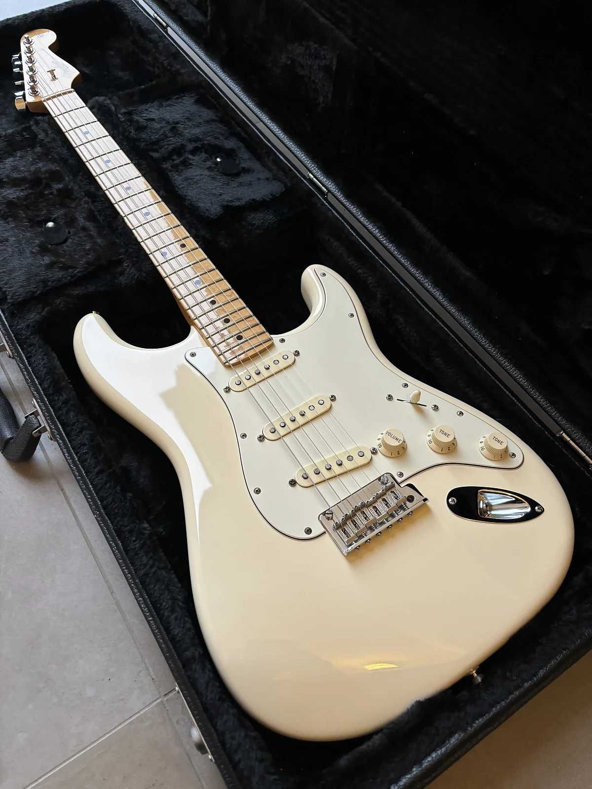 Fender American Standard Stratocaster 2015 Olympic White