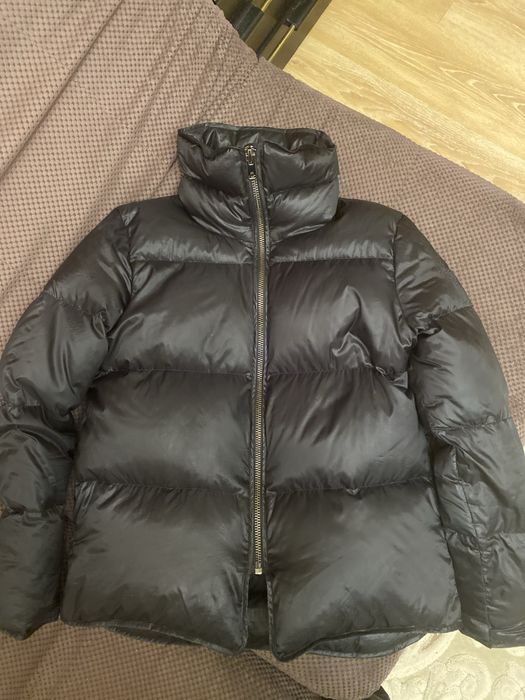 Пуховик MANGO теплий легенький чорного кольору М