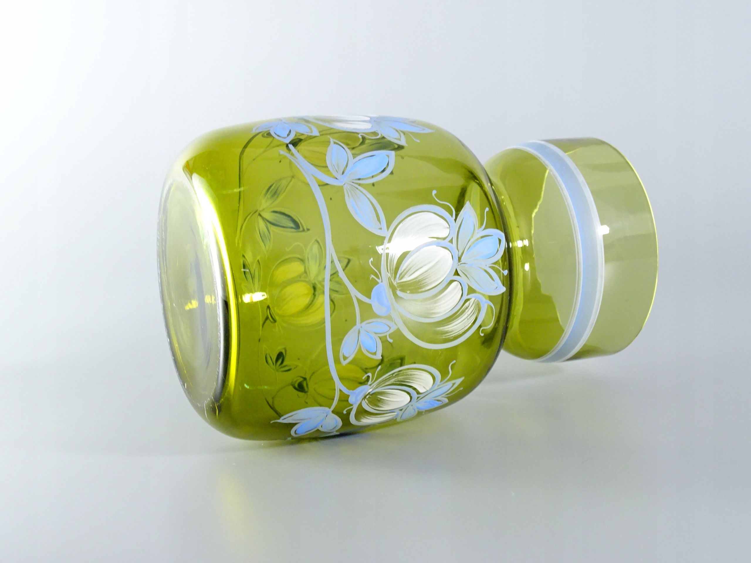 piękny malowany zielony wazon szklany