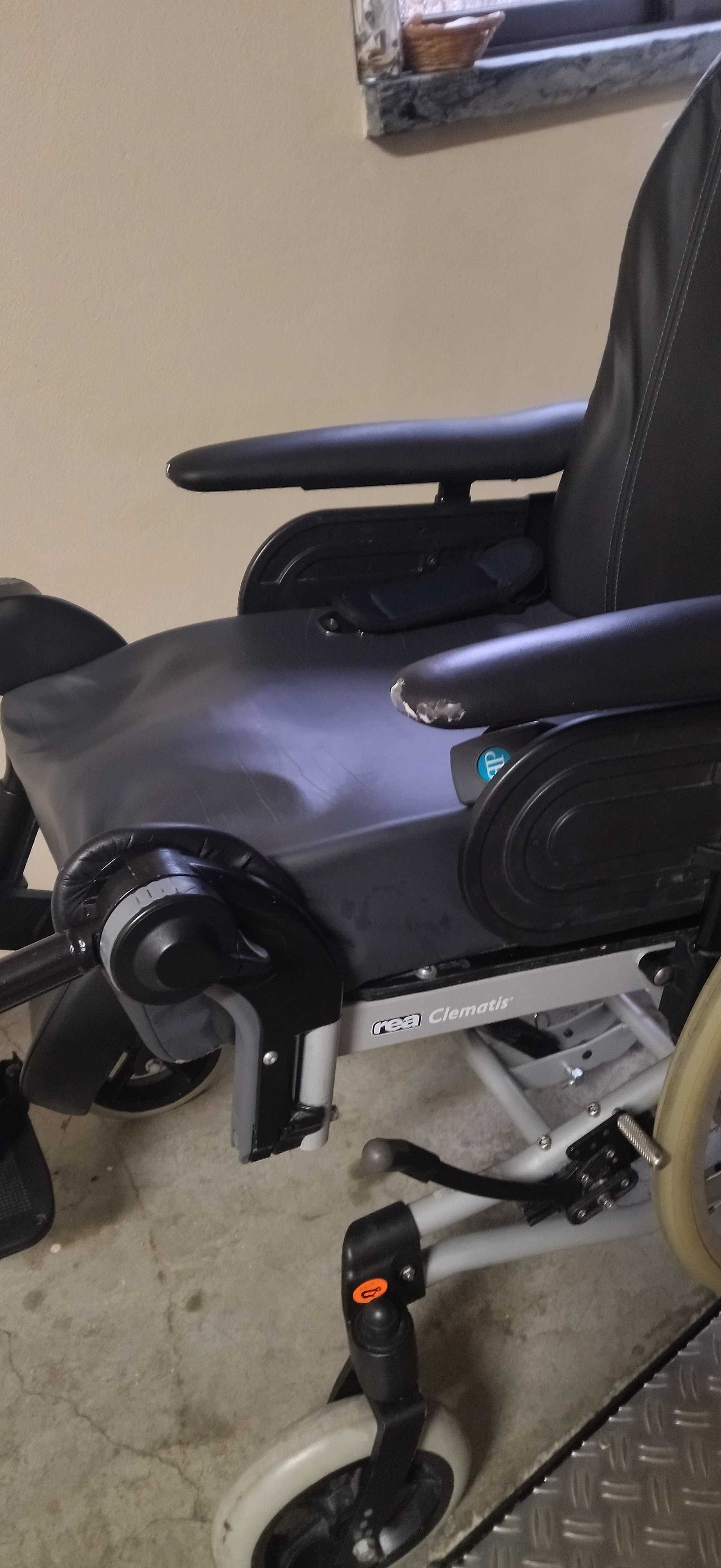 Cadeira de rodas Invacare de descanso