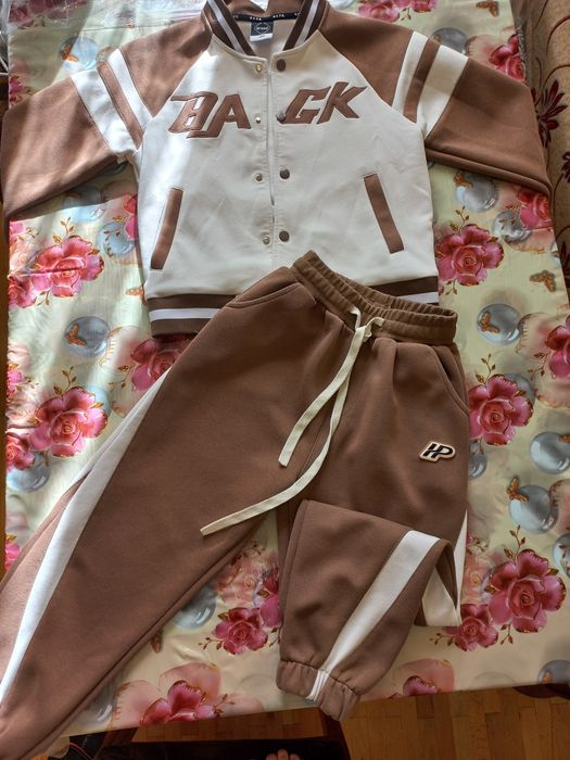 Костюм для дівчинки