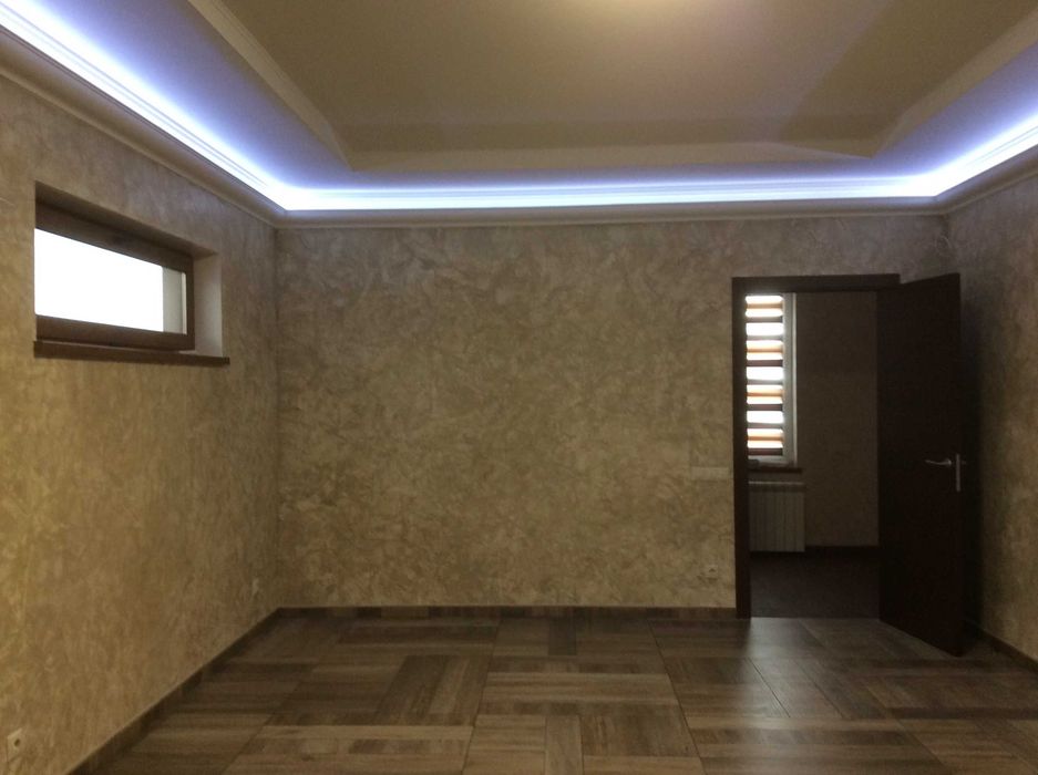 Продам 2 єт. дом 350 кв.м. в г.Вішгороде,микрорайон Дедовица