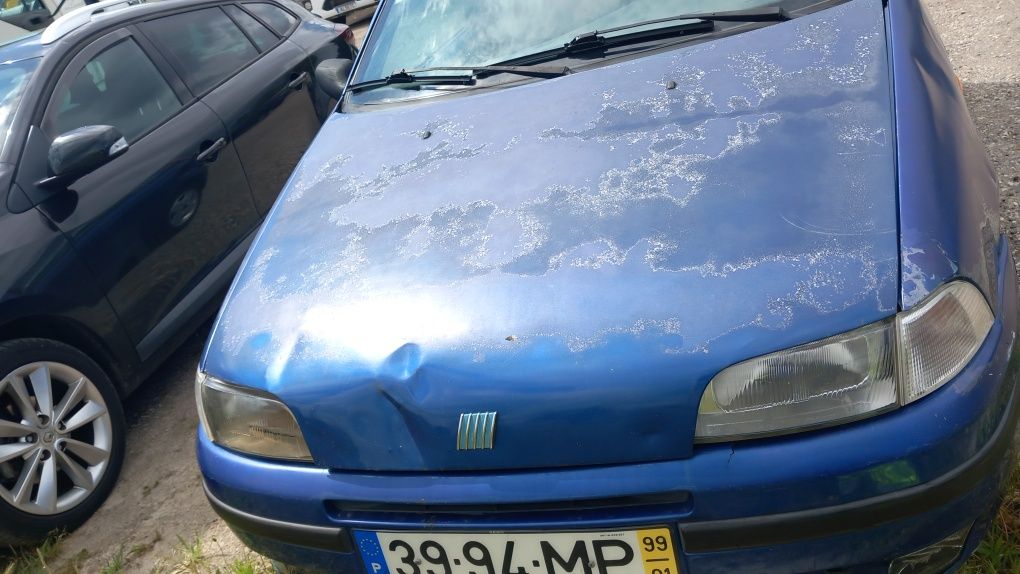 Fiat punto a trabalhar