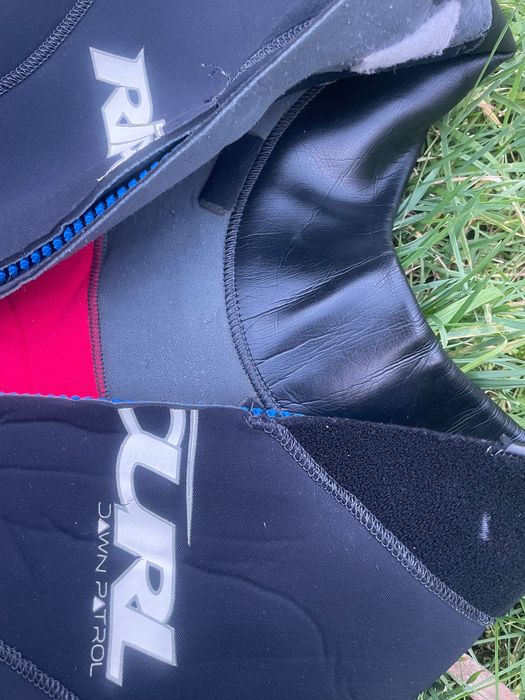 Fato surf RIP CURL down patrol - está em excelente estado!