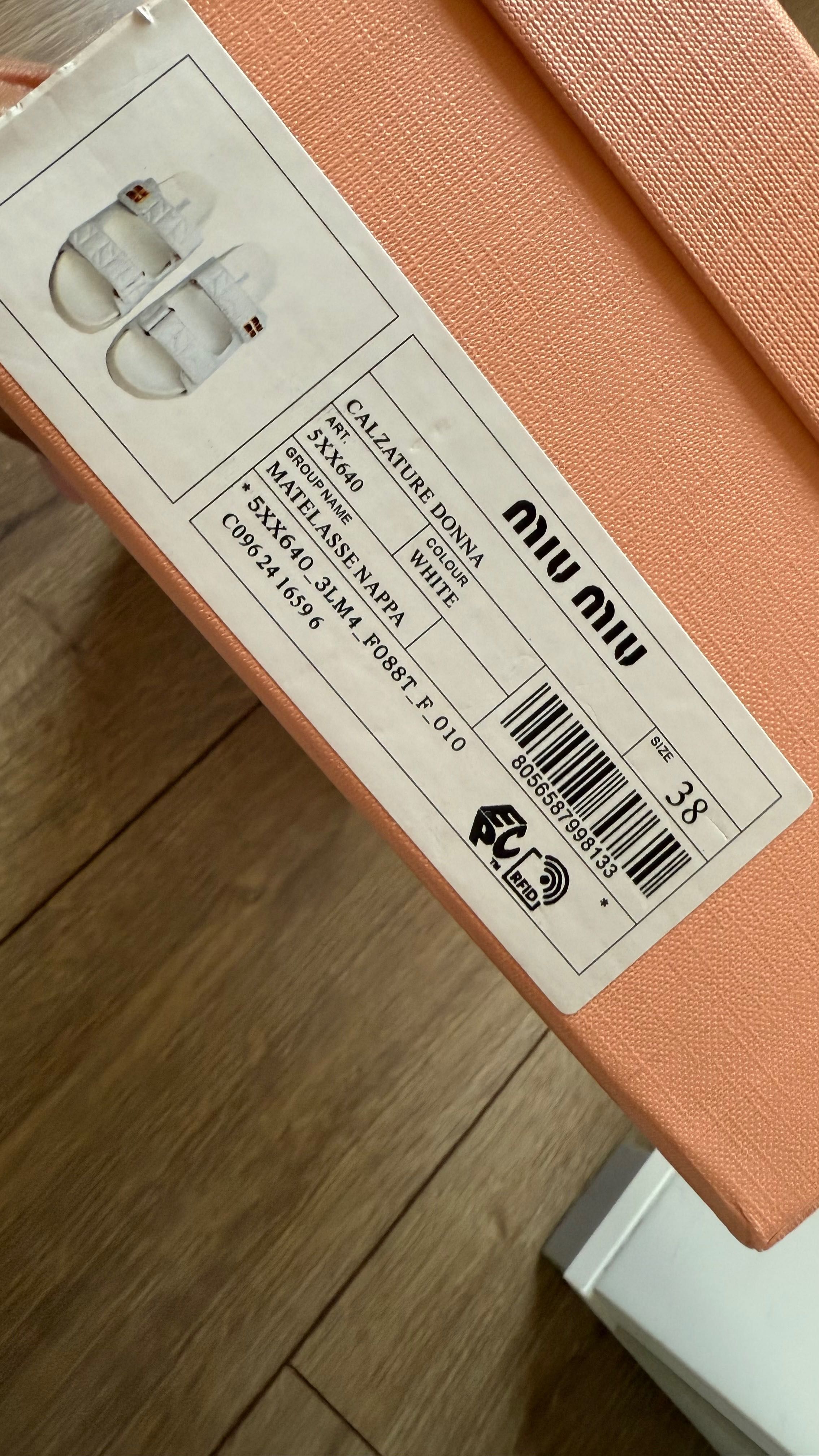 Miu miu klapki sandały kultowy model białe rozmiar 38 pikowane karton