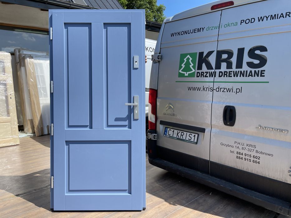 Drzwi zewnętrzne drewniane niebieskie czyste powietrze Na wymiarMontaż