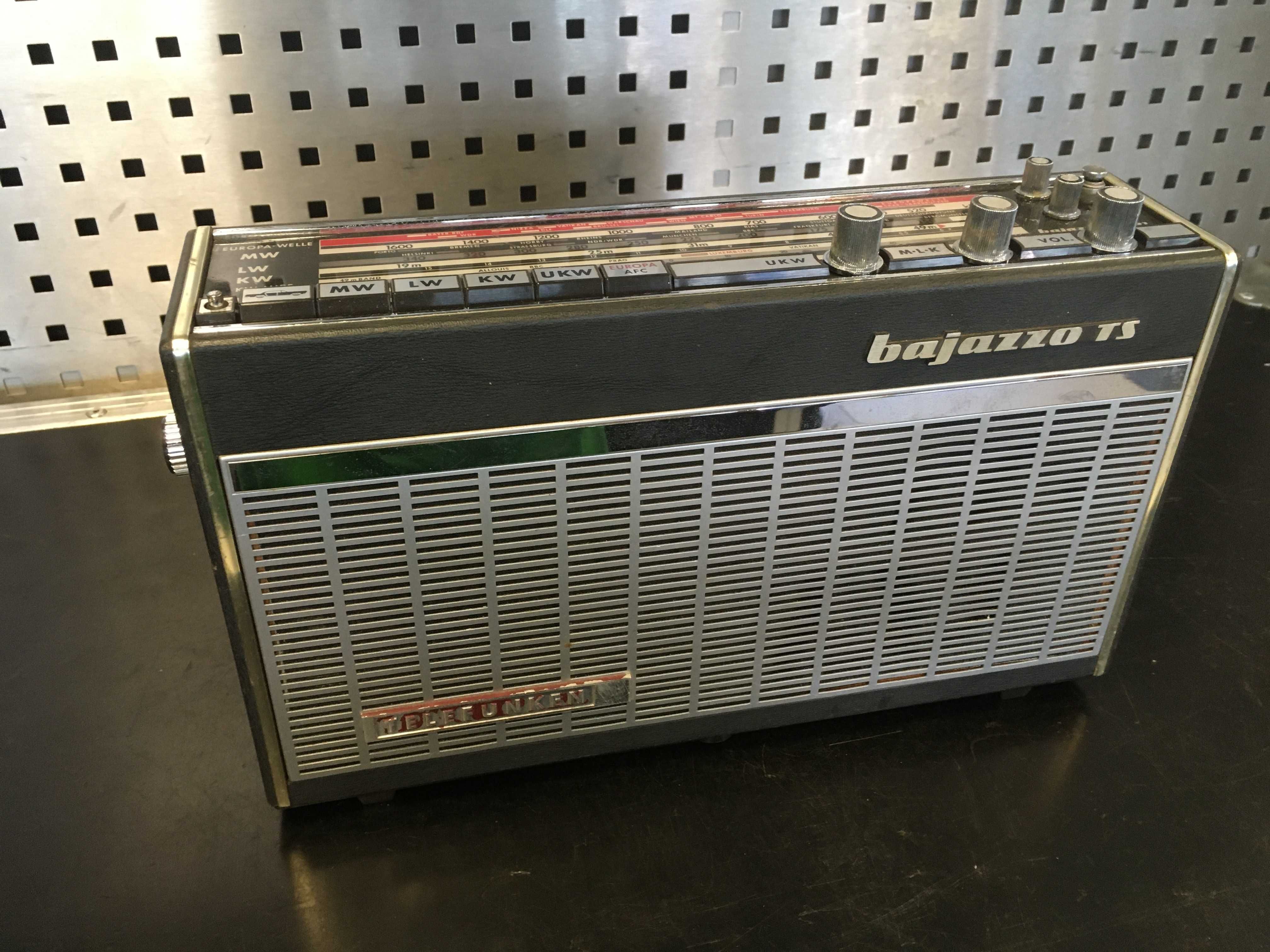 Radio Telefunken Bajazzo TS 201, retro vintage, w dobrym stanie