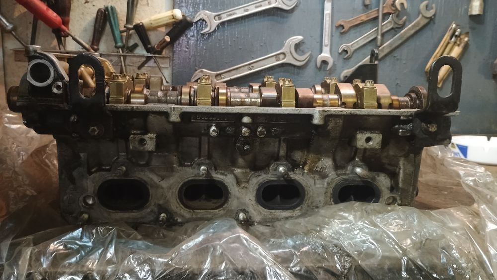 Головка блоку циліндрів в зборі z18xer