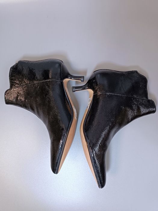 Шкіряні лакові ботінки Clarks