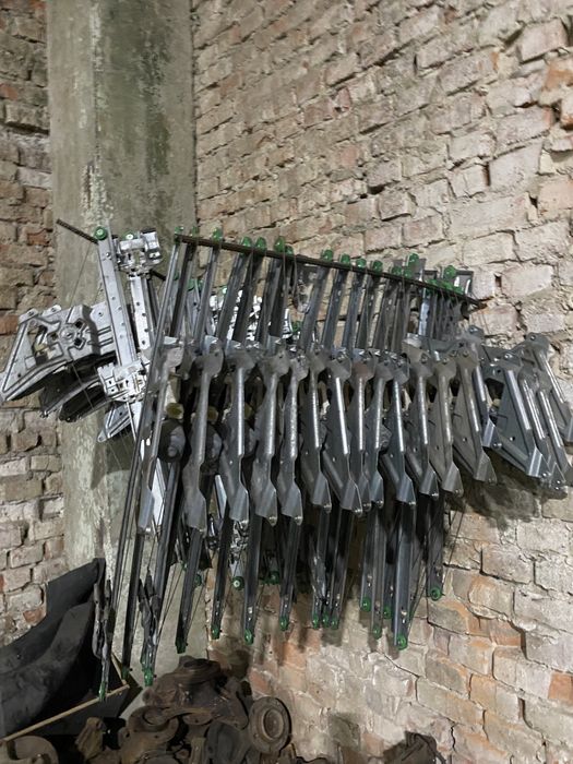 Склопідйомник Sprinter 906 Crafter Склопидйомники