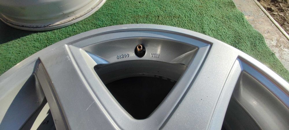 Felgi Aluminiowe Mercedes A B C E Klasa  5x112  6Jx16  ET46  4-szt