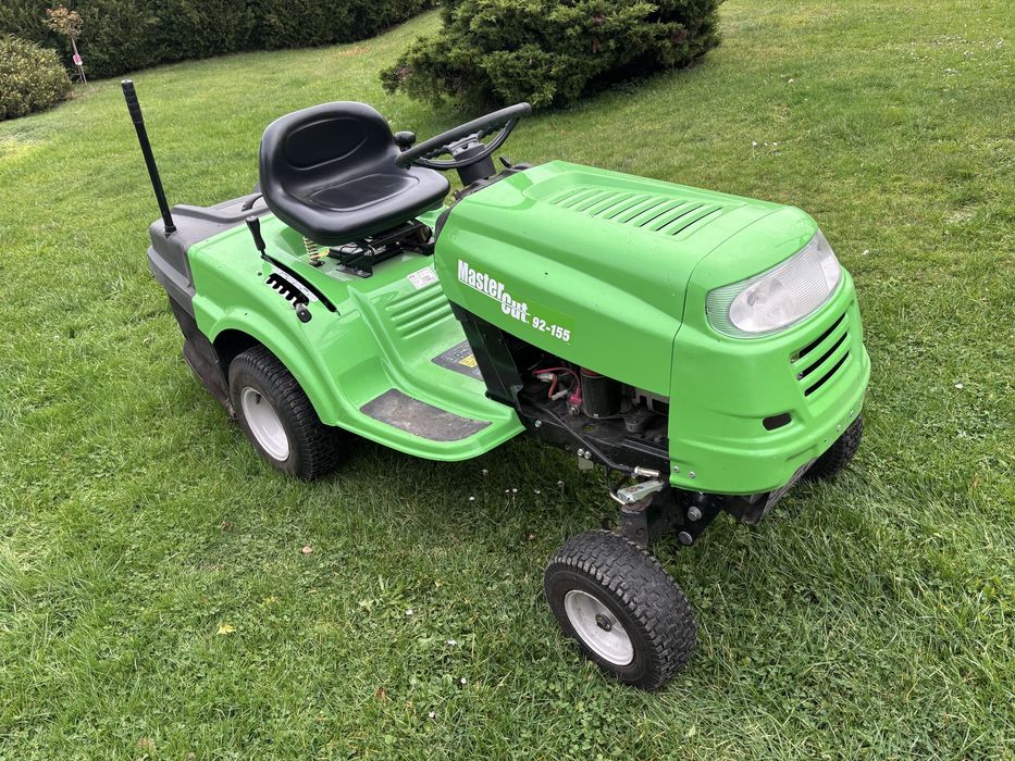Kosiarka traktorek MTD Master Cut 92-155