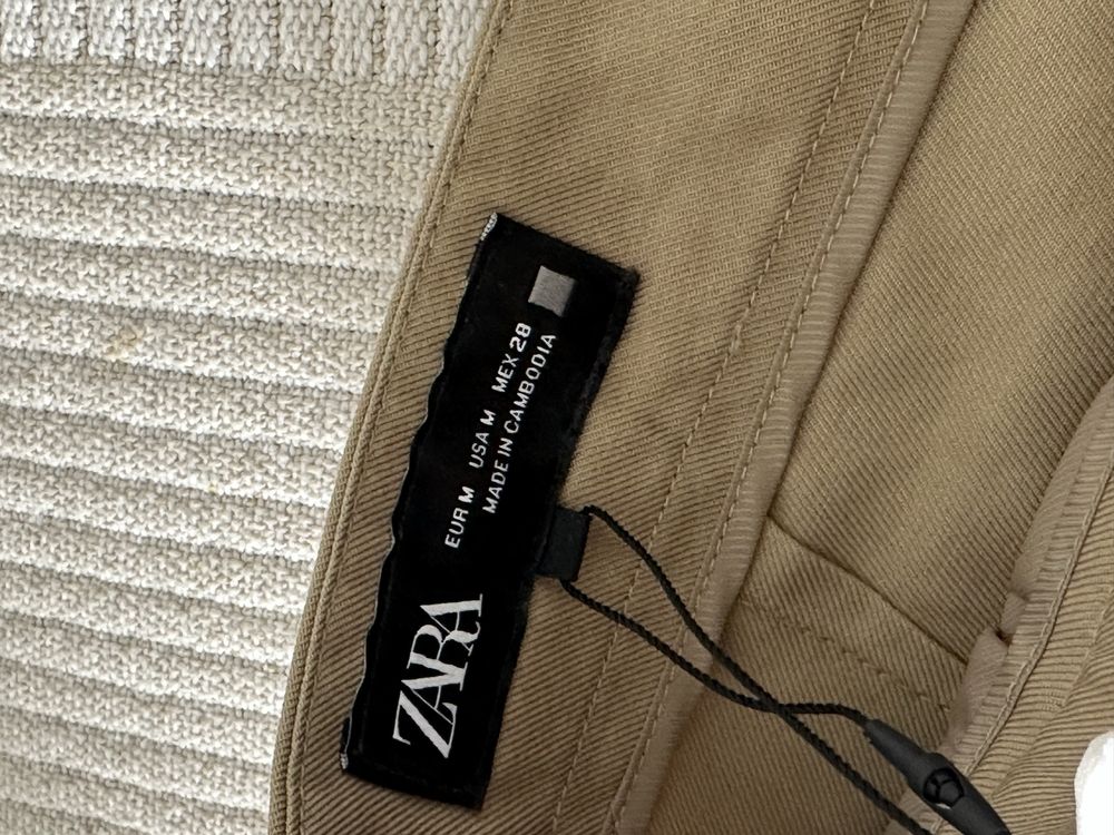 Брюки пісочні zara нові,m