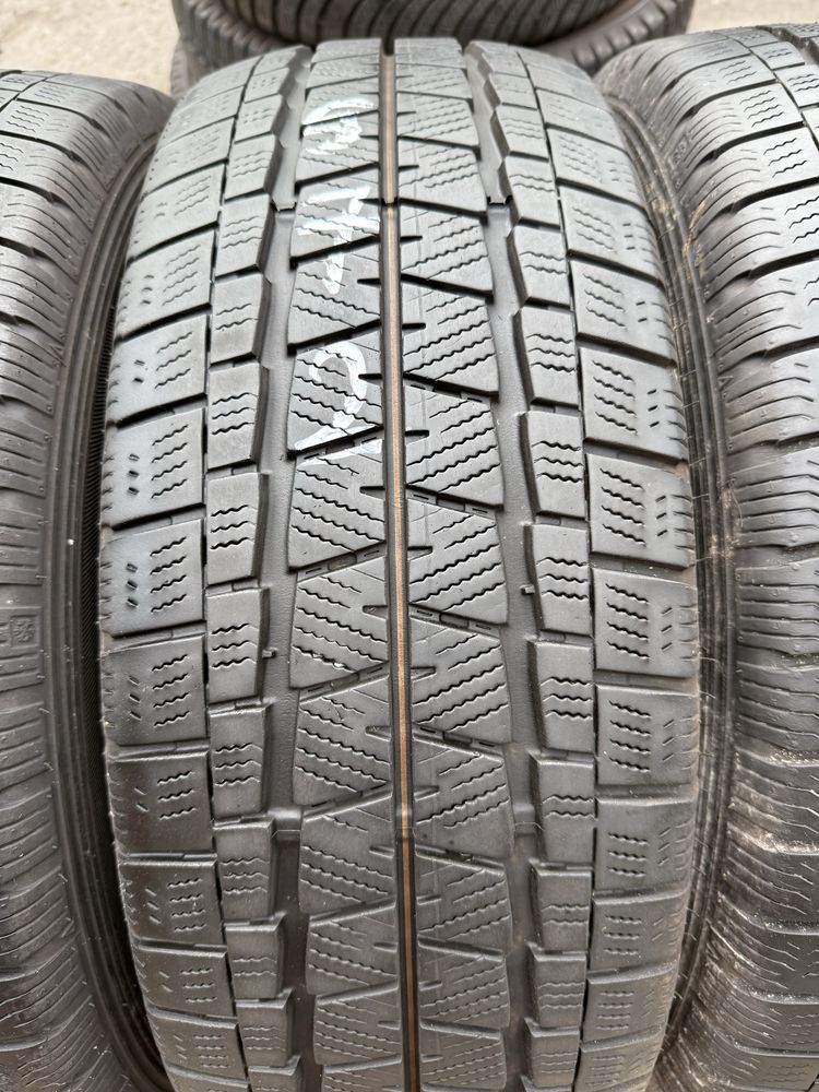 Opony zimowe wzmacniane 235/65/16C Falken 4szt 8mm 2024r