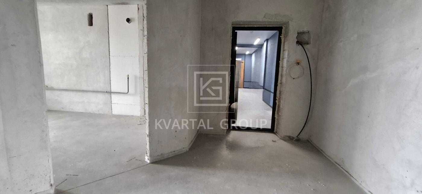 БЕЗ КОМІСІЇ Двокімнатна ВЕЛИКА квартира. НАБЕРЕЖНА міста