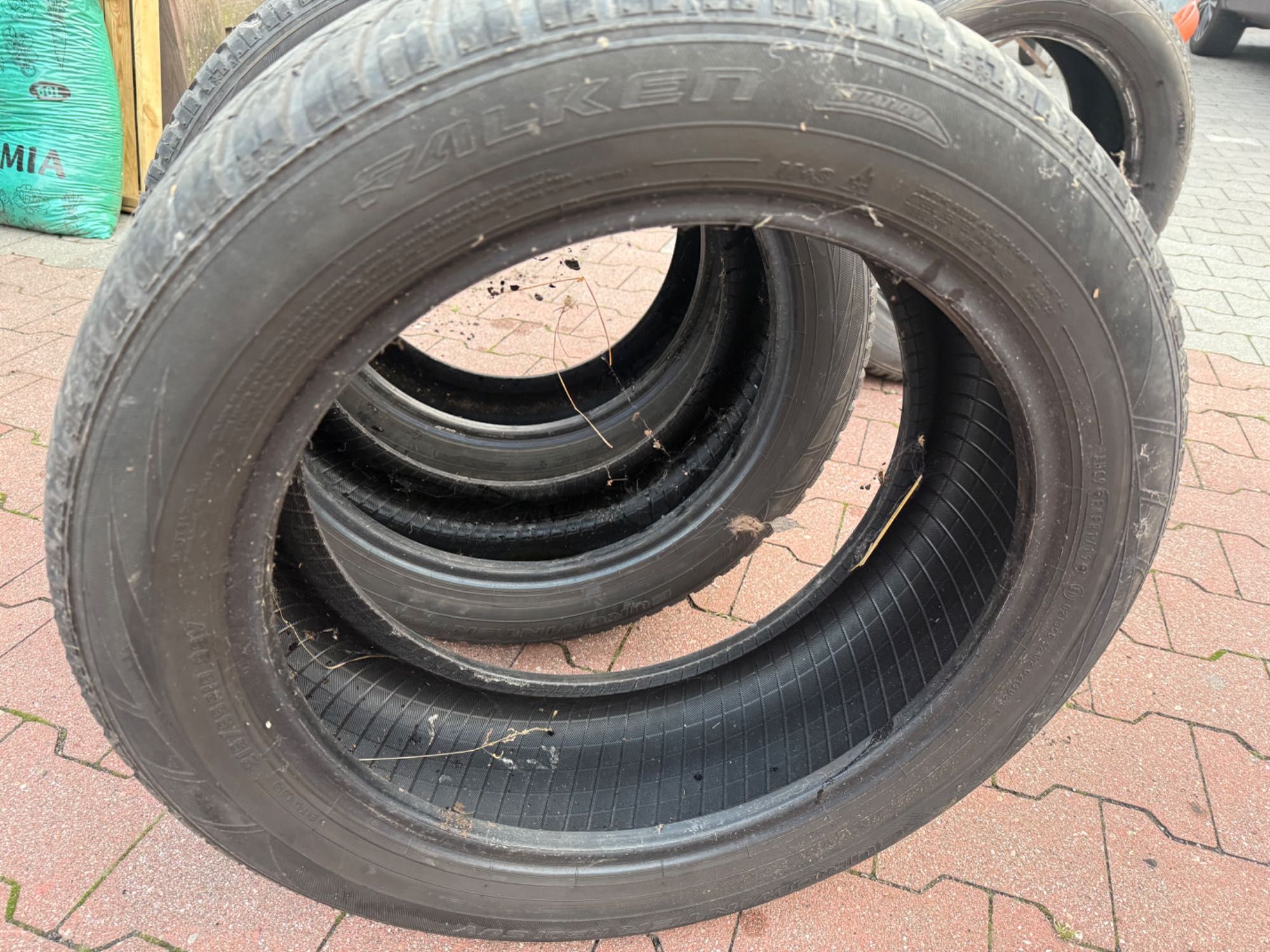 Opony Falken 215/55/18 Zimowe