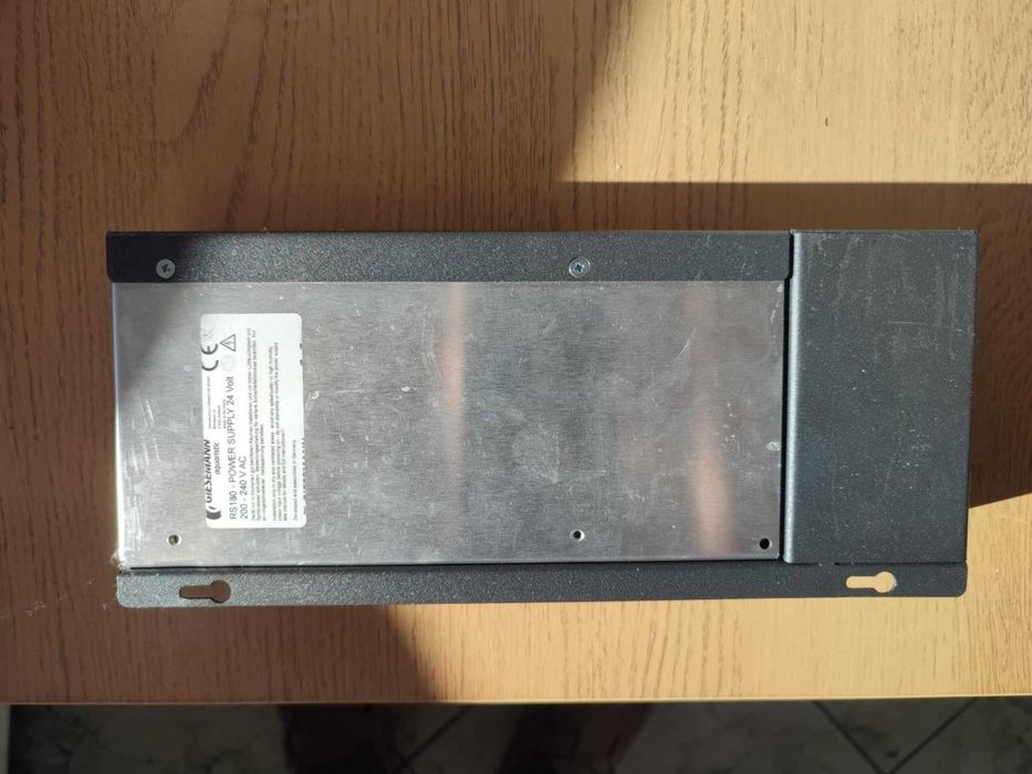 Lampa LED Giesemann VerVve – na części lub do naprawy