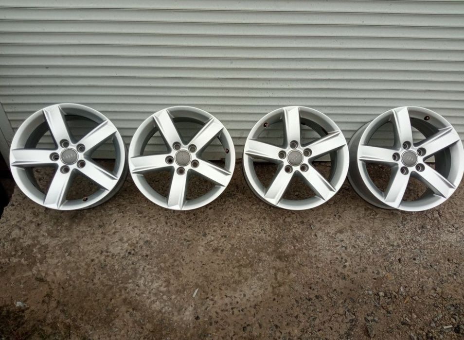 5*112  R16 Audi состояние новых, оригинал