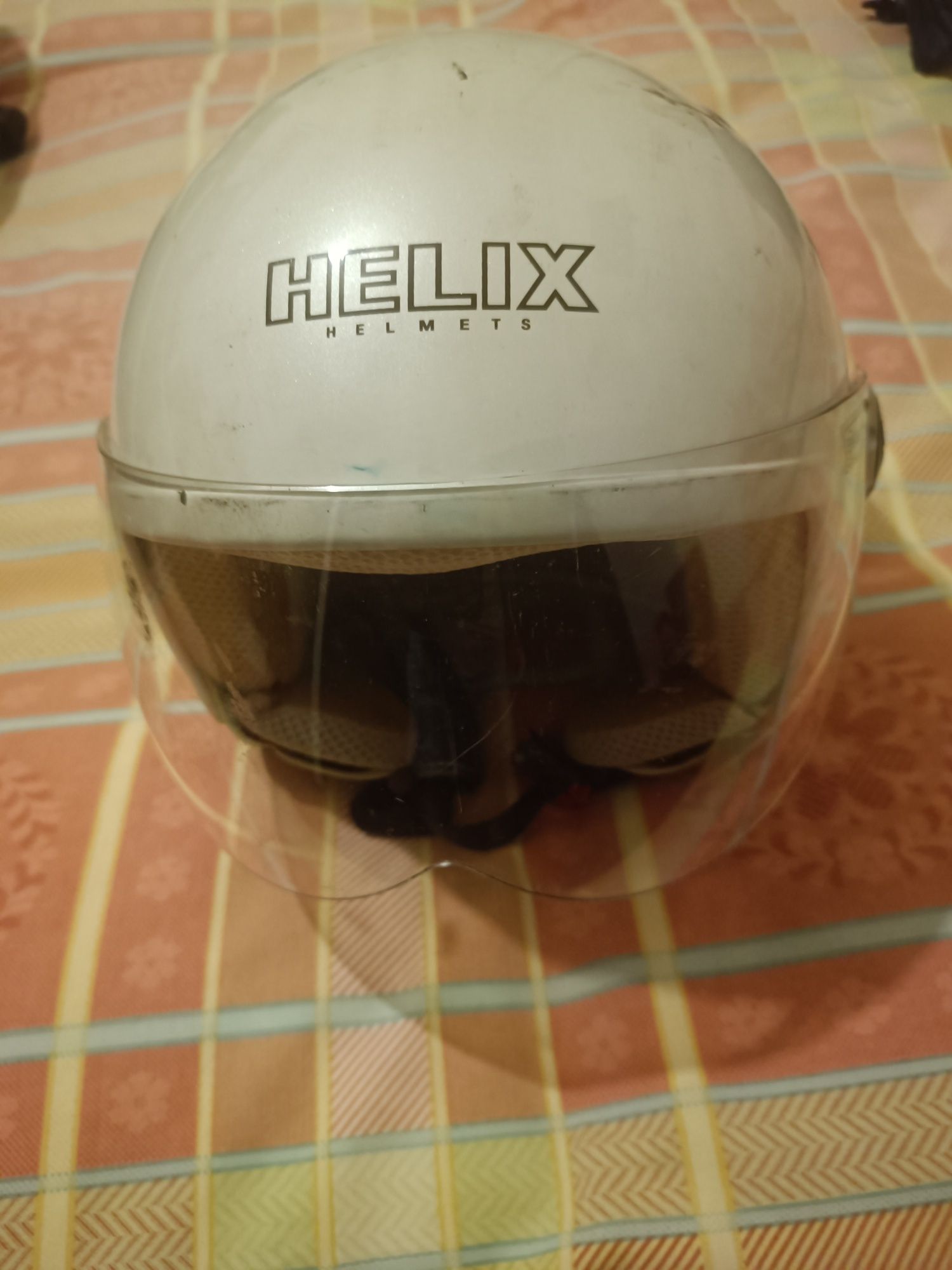 Capacete aberto Helix