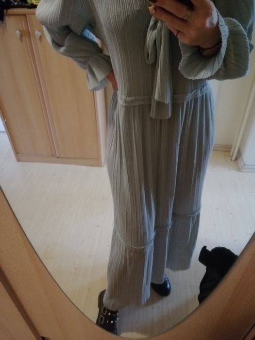 Plisowana długa sukienka maxi Reserved nowa L