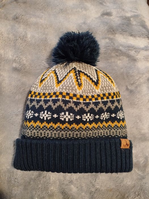 Шапка з   бубоном