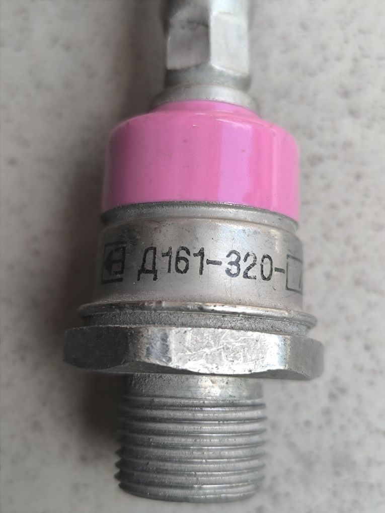 Dioda prostownicza D 161-320 produkcji CCCP