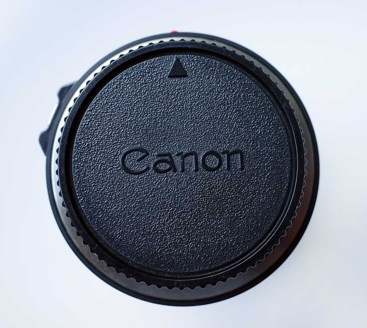 Canon FD 100 mm f/2.0