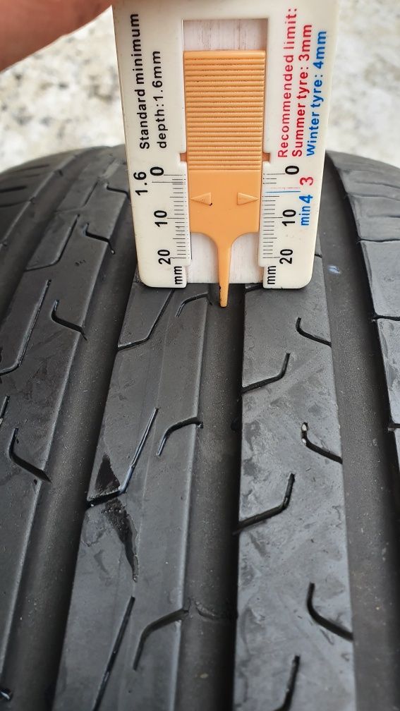 205/55 R17 W  2шт Continental ( Континенталь) Авторезина, шини.