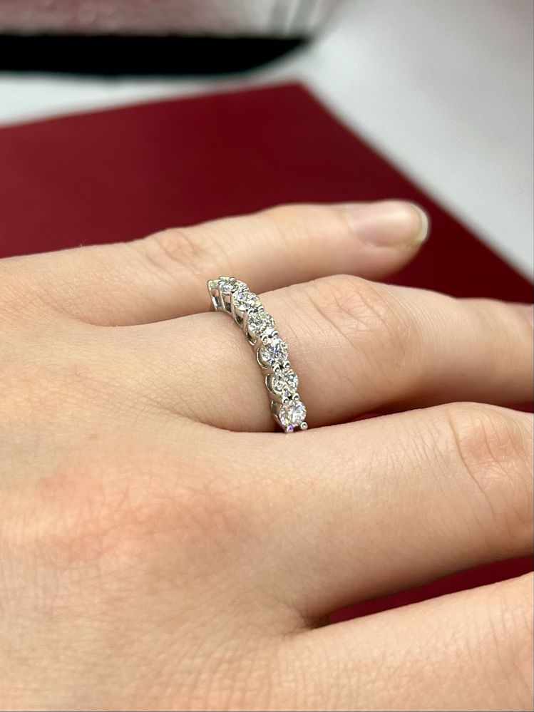 Каблучка з діамантами 0.80ct доріжка кольцо бриллианты золото