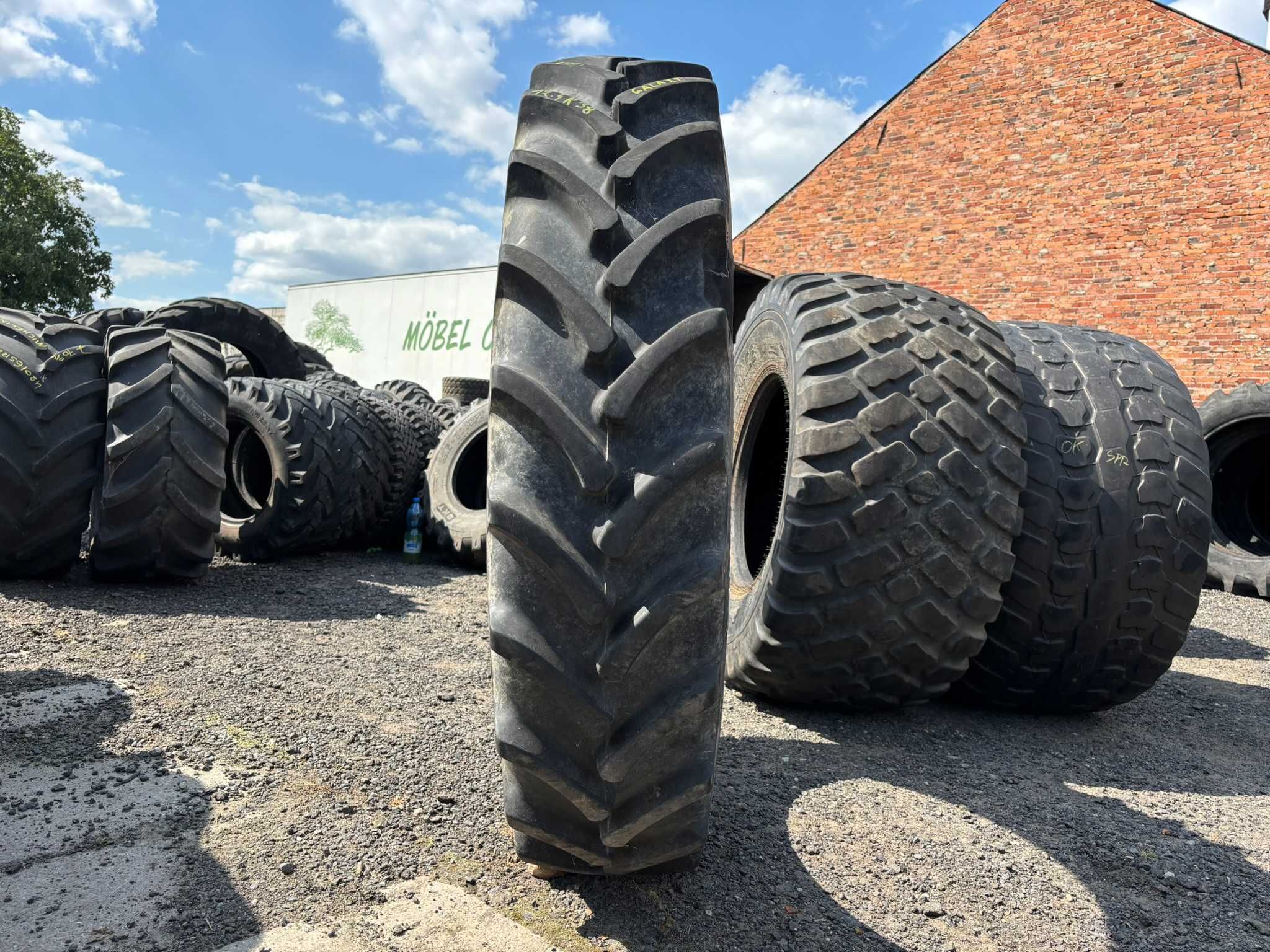 Opona Rolnicza 320/85R38 12.4R38 GALAXY FARMPRO RADIAL 850 143B (95%)
