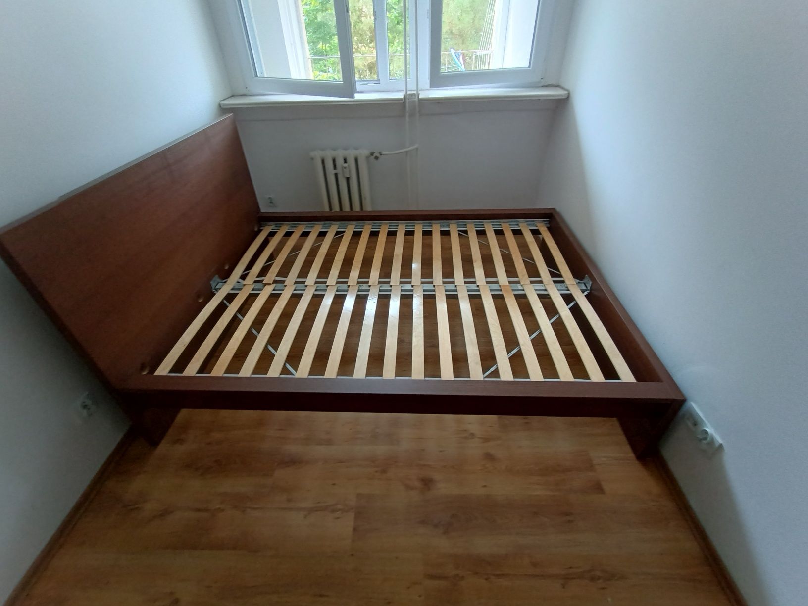 Rama łóżka Malm Ikea 140x200