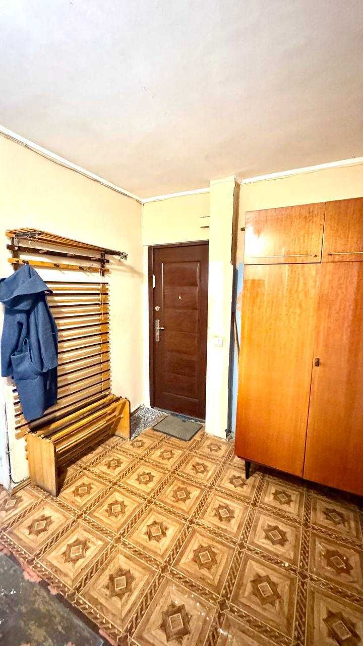 Продаж 3к квартири середній поверх Вишенька