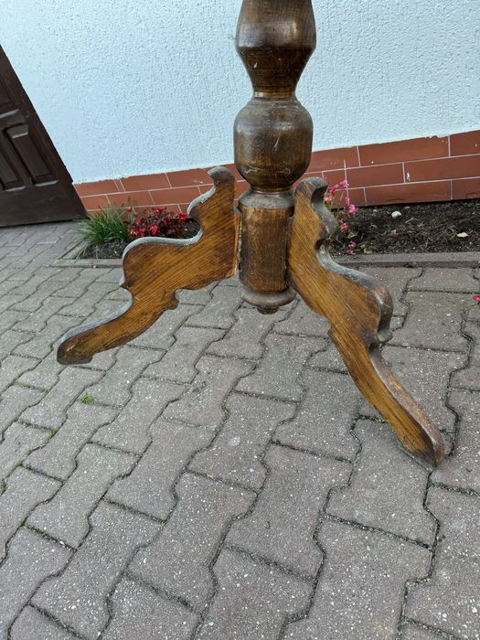 Stol elipsa na 1 nodze stary wysoki