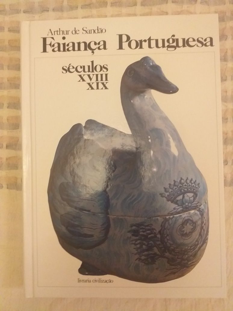 Livro*Faiança  PORTUGUESA = 1° EDIÇÃO.