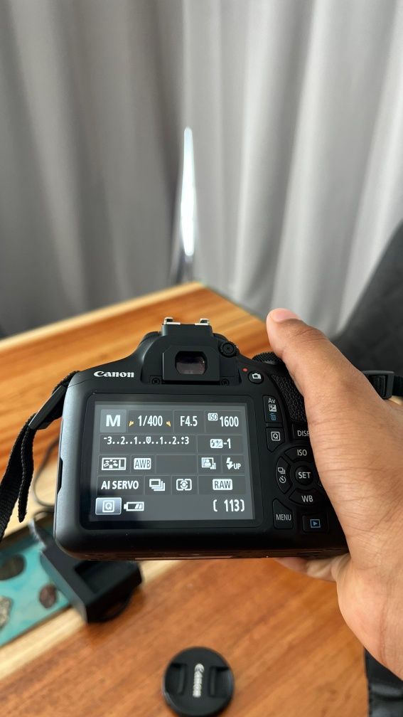 Canon 2000d + EF 18-55