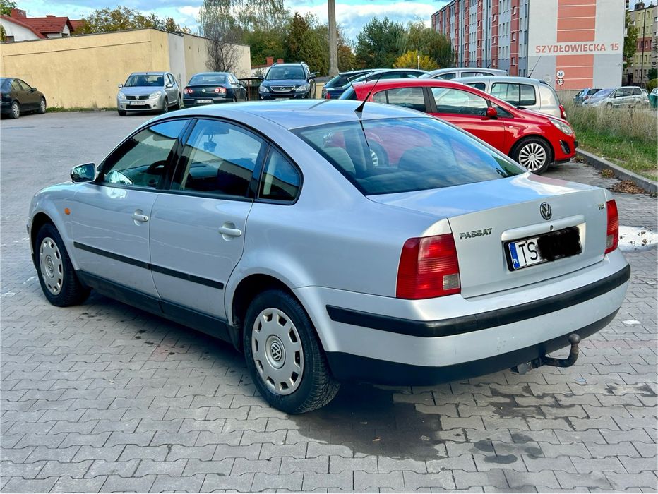 Vw Passat B5 1.9 tdi 110km zwykla pompa 1998r z hakiem
