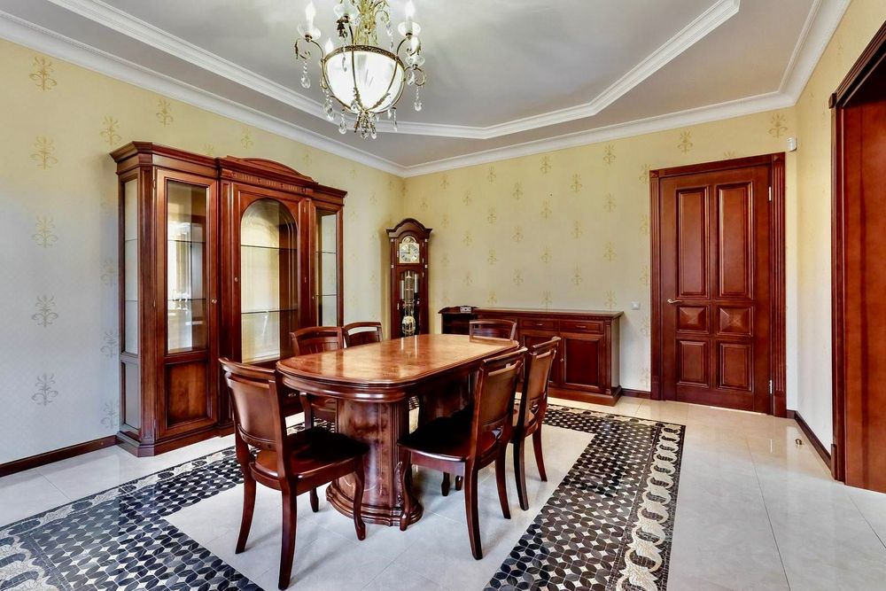 Козин. КГ Сосновый Бор. 520 м2. Новый ремонт! 20 соток в лесной части!