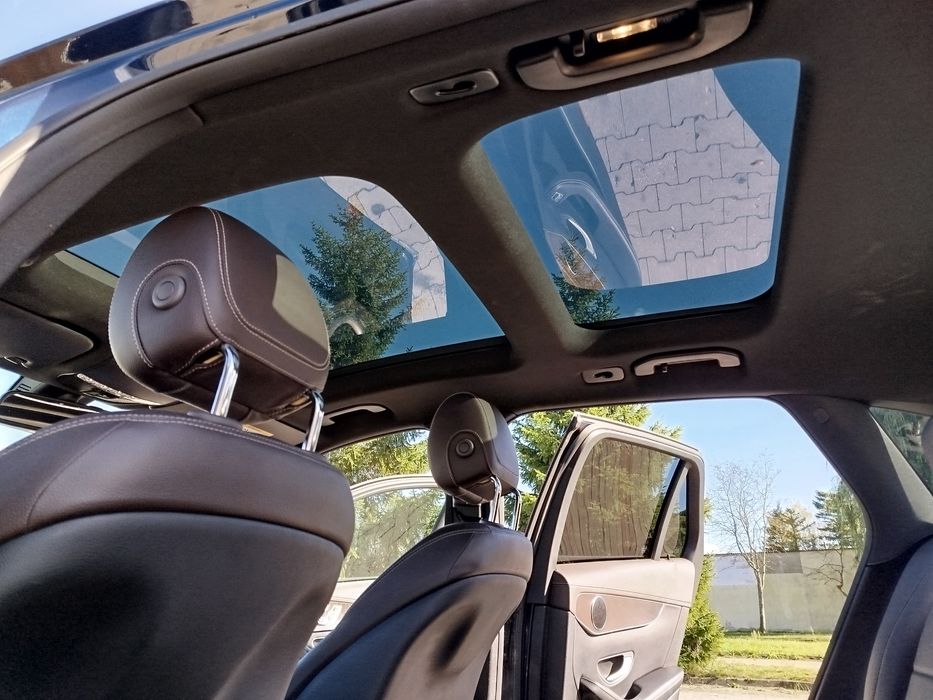 Sprzedam Mercedes Benz Glc 4MATIC polski salon