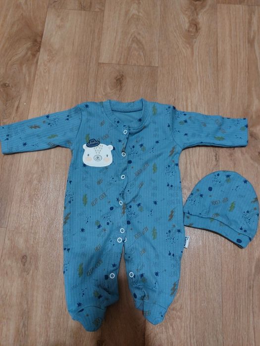 Дитячій одяг з дефектом.