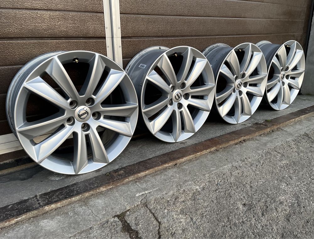 4x felgi aluminiowe Alufelgi 5x108 r17 et40,5 7J Oryginał VOLVO 17”