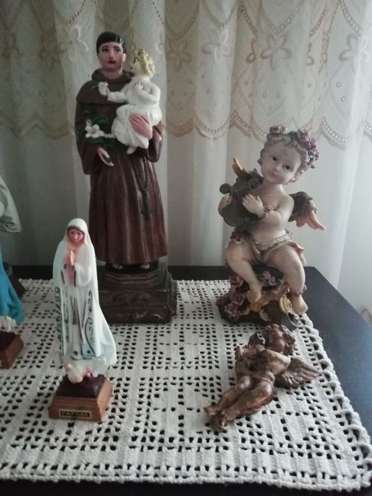 Estatuetas católicas