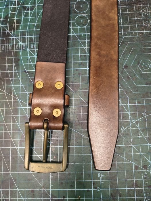 Pas skórzany. Ręcznie robiony.